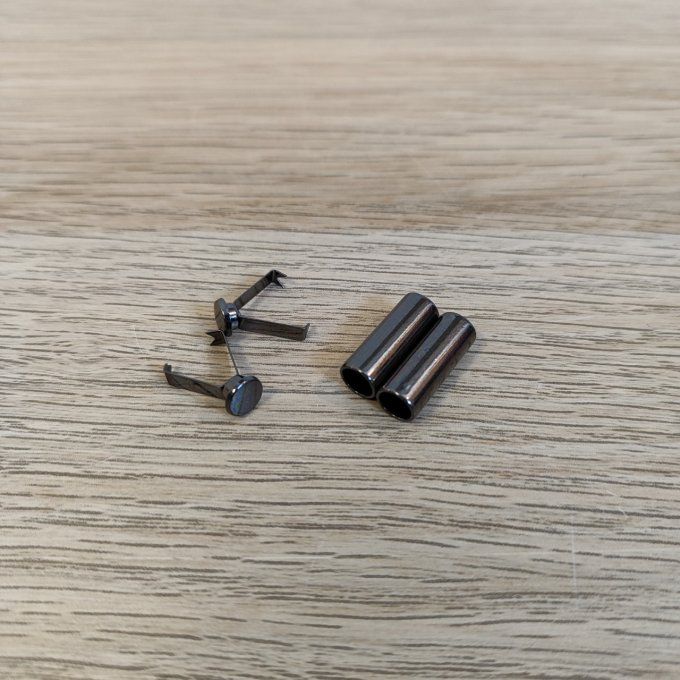 Embout de Cordon long Métal Noir Brillant- 5.5 mm