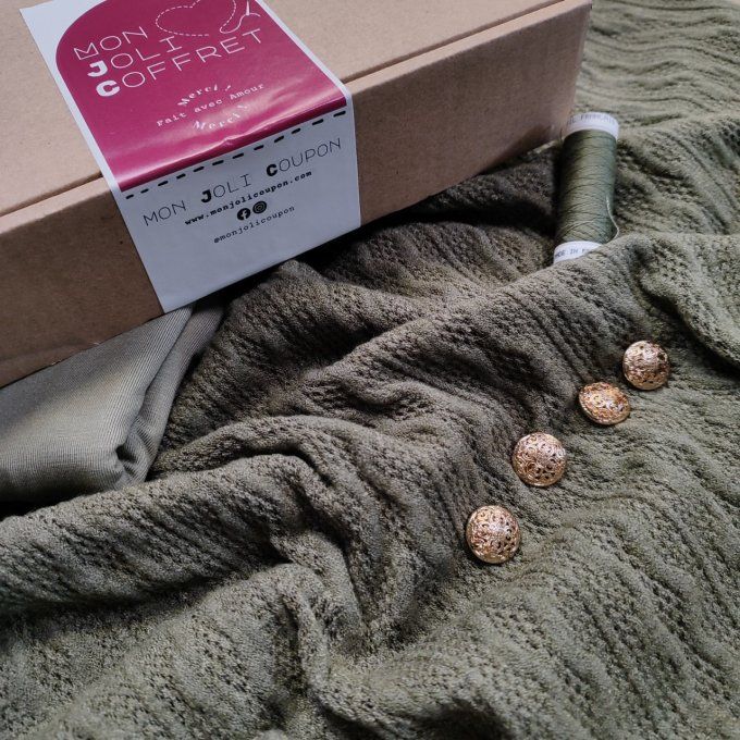 MON JOLI COFFRET- Sans Patron - " Le Pull Axia" @patronsmoijecouds - Coffret  n°3
