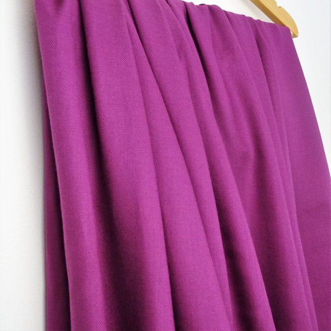 Twill de viscose léger Fuschia - par 10 cm 